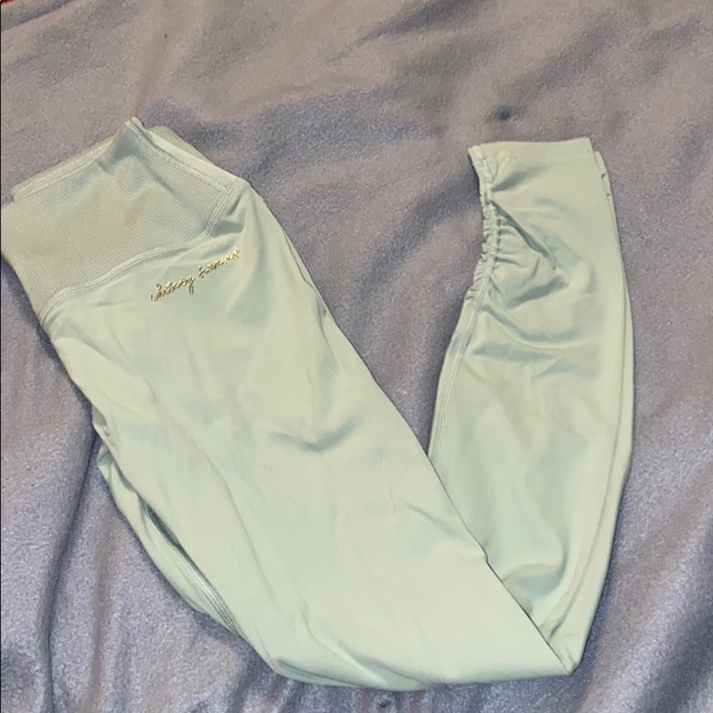 Whitney Simmons V2 moss green leggings